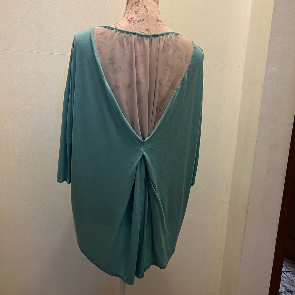 Top blouse - Picture 2 of 7